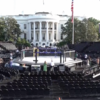 Octógono da UFC já está montado nos jardins da Casa Branca