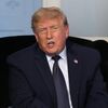 <![CDATA[ Preço do petróleo Brent sobe 7% após Trump ameaçar Teerão ]]>