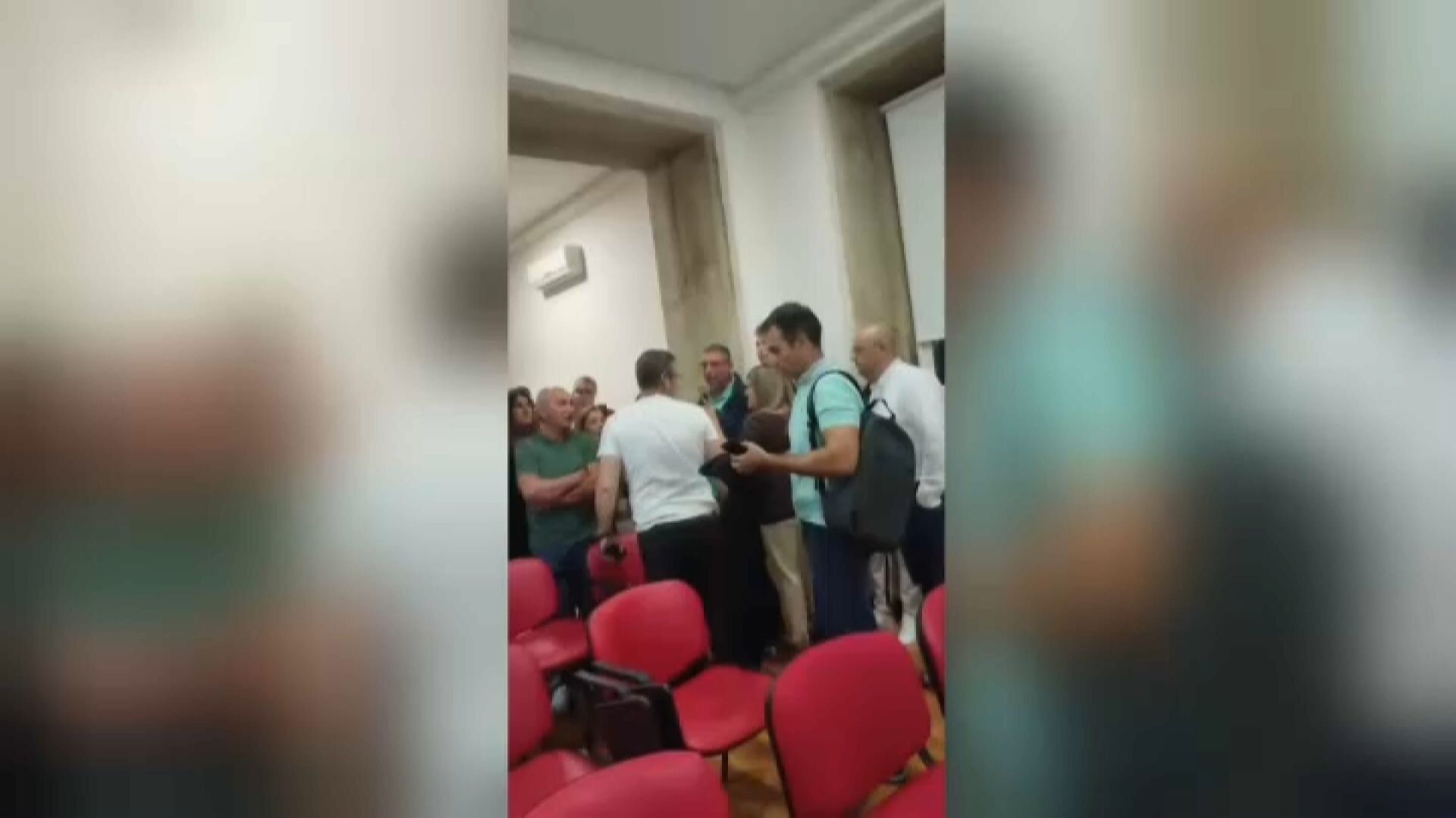 Reunião da Assembleia de Freguesia de Vila do Conde termina em pancadaria