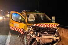 Uma pessoa morre carbonizada em colisão entre dois carros na A1 entre os nós de Estarreja e Feira