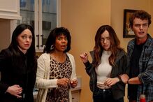 O elenco de Scary Movie enfrenta novos sustos e momentos hilariantes