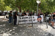 Bombeiros protestam em Lisboa com disfarces de palhaço após cancelamento de reunião com o governo