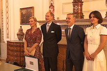 Duques de Edimburgo com Pedro Duarte e Marta Massada na Câmara Municipal do Porto