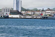 Navios de força multinacional da NATO nos Açores