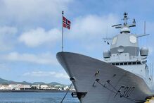 Navios de força multinacional da NATO nos Açores
