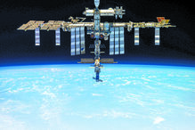 Alarme a bordo: Fuga de ar leva a aviso de evacuação da estação espacial 