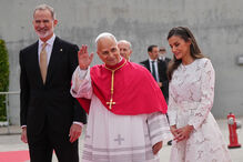 06/06/2026 - Rei Felipe e Rainha Letizia recebem o Sumo Pontífice no Aeroporto Internacional Adolfo Suárez de Madrid