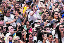Telemóveis captam momento único