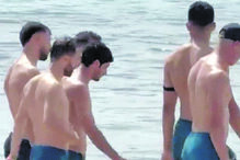 Jogadores passearam no areal