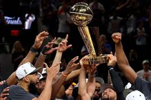 New York Knicks sagram-se campeões da NBA 53 anos depois