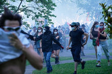 Confrontos entre manifestantes anti-G7 e polícia perto da sede da ONU em Genebra