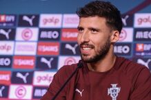 “As setas não estão apontadas a um só jogador”: Rúben Dias sai em defesa de Ronaldo