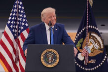 Trump ameaça novamente 'atingir o Irão com toda a força' se o país não travar representantes no Líbano
