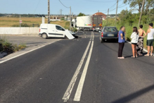 Colisão entre camião e carrinha provocou na manhã deste sábado um ferido grave e outro ligeiro em Almada