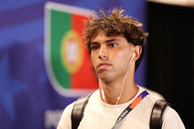 João Félix à chegada ao estádio em Houston