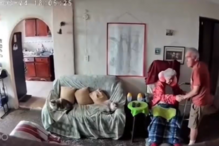 Idoso protege mulher ao sentir casa a abanar durante sismo na Venezuela