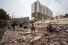 Equipas de resgate continuam a trabalhar no meio dos destroços na Venezuela