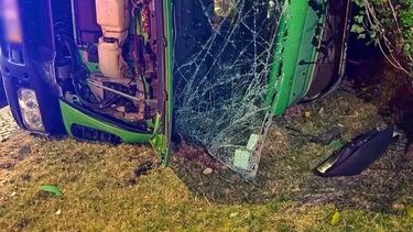 Três feridos em despiste de camião do lixo em Lisboa