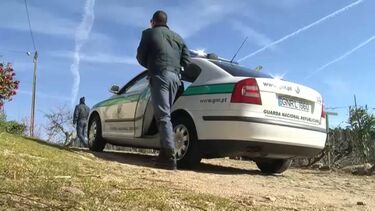 Fogem à GNR em carro furtado, abalroam três viaturas e acabam feridos no hospital