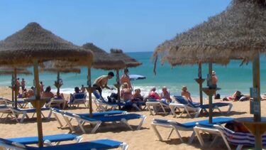 Federação assegura que concessionários de praia estão a "cumprir a lei"