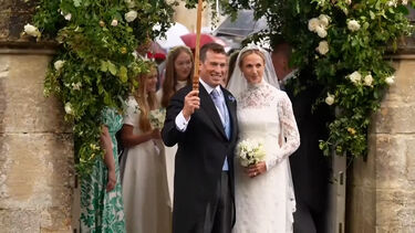 Família real britânica reunida para casamento de Peter Phillips