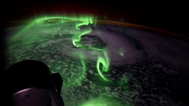 Astronauta da NASA filma ‘dança’ de aurora austral a partir do espaço 