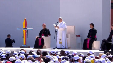 “Parem, arrependam-se": Papa dirige-se a traficantes de seres humanos durante discurso em Tenerife 