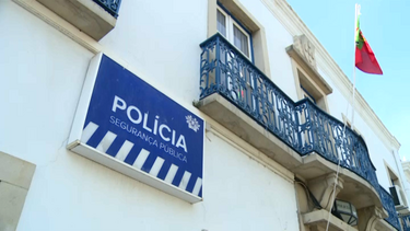 Homem morre atropelado por camião na passadeira em Cascais