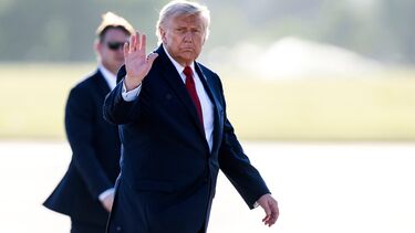 Trump chega à Cimeira da NATO na Turquia “desiludido” com aliados