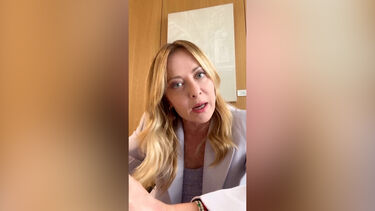 “Eu e Itália não imploramos”: Meloni responde a Trump após polémica sobre fotografia