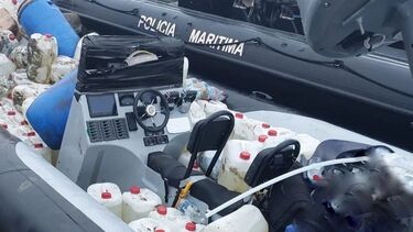 Polícia Marítima detém quatro pessoas em lancha rápida e apreende 4 mil litros de combustível no Algarve