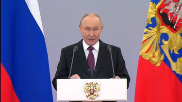 Putin acusa Ocidente de preparar guerra contra a Rússia