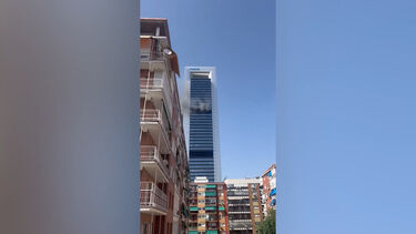 Explosão em arranha-céus em Madrid. Prédio evacuado