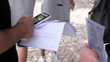 Professora que já morreu convocada para classificar exame de Físico-Química A