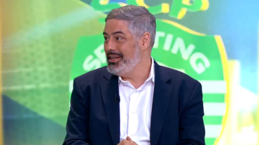 André Pinotes Batista: "Há pelo menos dez treinadores que faziam melhor que Martínez"