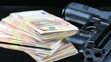 Gangue limpou cofres de 12 bancos em 10 meses