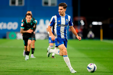 Francisco Moura é um dos jogadores que o FC Porto admite negociar
