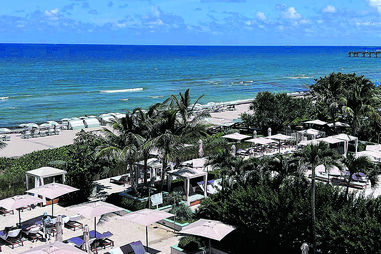 Hotel da seleção portuguesa tem praia privativa