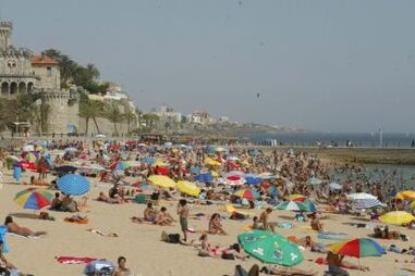 Salvamento ocorreu no areal da praia do Tamariz, Estoril