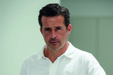 Marco Silva em pânico com falta de extremos para a estreia