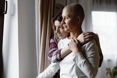 Os novos fármacos dão esperança aos doentes de cancro. Os primeiros ensaios prolongam a vida