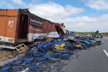 Despiste de camião condiciona trânsito na A29 em Estarreja