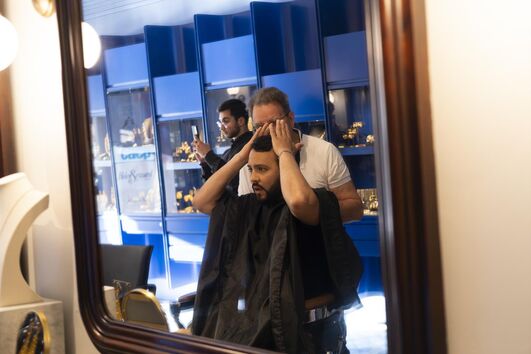 Noivos de Santo António cuidam do cabelo