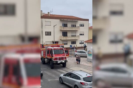 Incêndio deflagra na cave de prédio em Peniche 