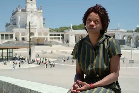 Maria foi atingida quando tinha cinco anos e vive desde então com uma bala alojada no peito