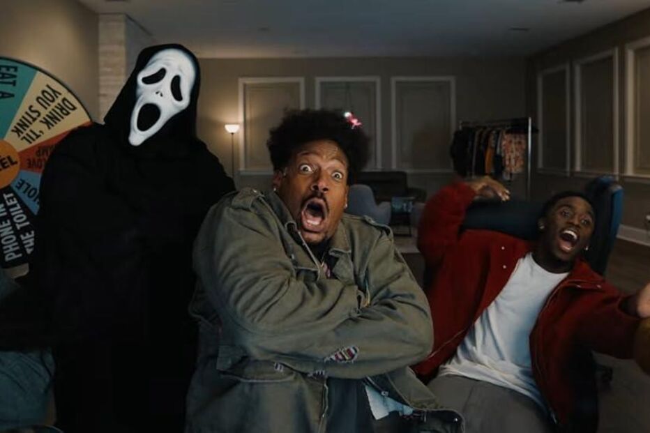 Terror e gargalhadas com Ghostface num filme de terror imperdível