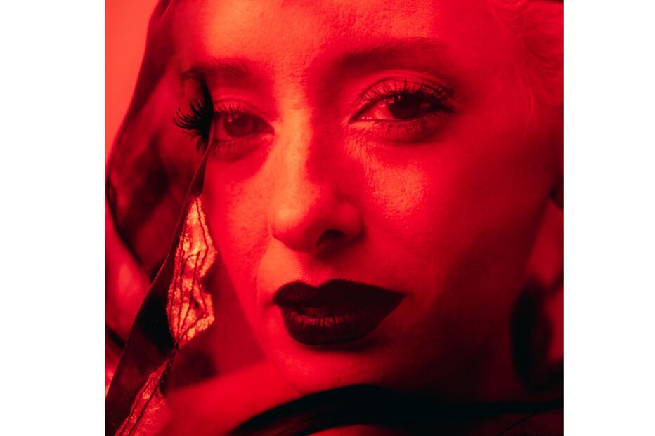 Marisa Liz fala sobre saúde mental e o lançamento do disco 'Relatos de Um Coração Confuso'