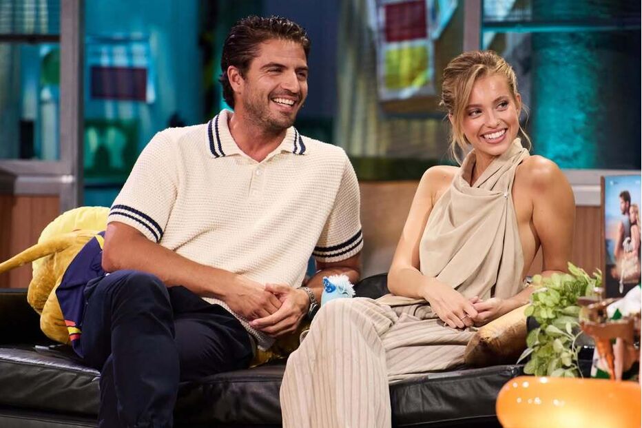 Margarida Corceiro e Maxi Iglesias no programa 'La Revuelta', da RTVE