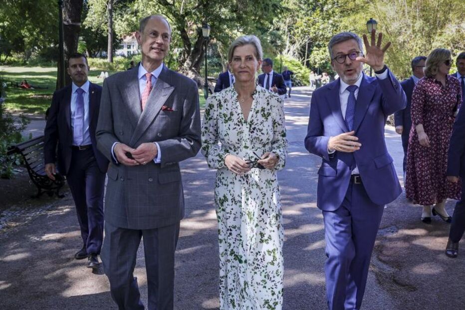Príncipe Eduardo e a mulher, Sofia, com Carlos Moedas
