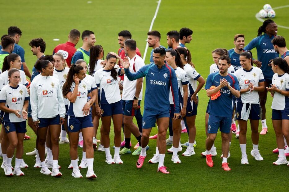 Segundo treino de Portugal com o apoio da seleção feminina